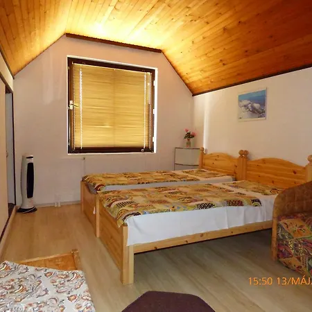 Fabian Apartman-haz Апартаменты Сантод