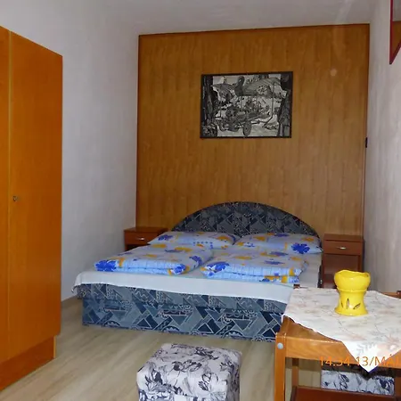 Fabian Apartman-haz Сантод