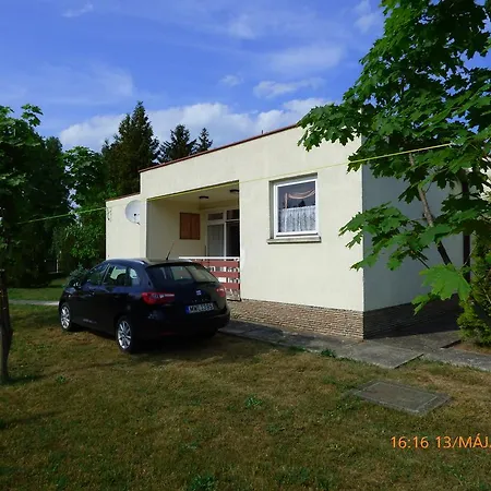 شقة Fabian Apartman-haz *